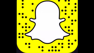 Curvy Anime Vixen Loses Control in Hot Snapchat-Themed Tryst